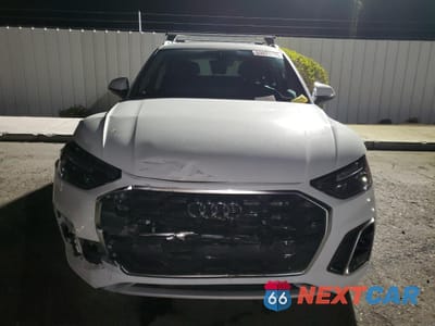 Piąte zdjęcie samochodu w środku: 2024 AUDI Q5 E PREMIUM 55 VIN:WA1G2AFY5R2075879 - miniatura