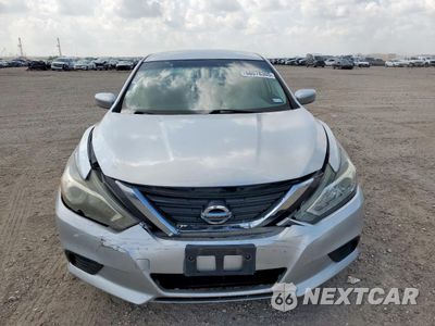 Piąte zdjęcie samochodu w środku: 2017 NISSAN ALTIMA 2.5 VIN:1N4AL3AP3HC161371 - miniatura
