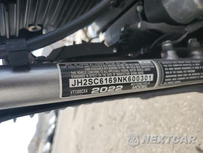 Zdjęcie 9 z 9 samochodu: 2022 HONDA VT1300 CXA VIN:JH2SC6169NK600301 - miniatura
