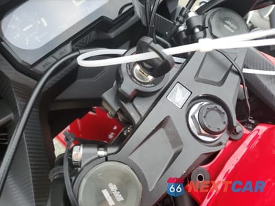 Zdjęcie 8 z 10 samochodu: 2023 HONDA CBR500 RA VIN:MLHPC6259P5400683 - miniatura