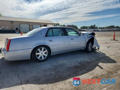 Trzecie zdjęcie samochodu z tyłu: 2011 CADILLAC DTS LUXURY COLLECTION VIN:1G6KD5E69BU147682 - miniatura