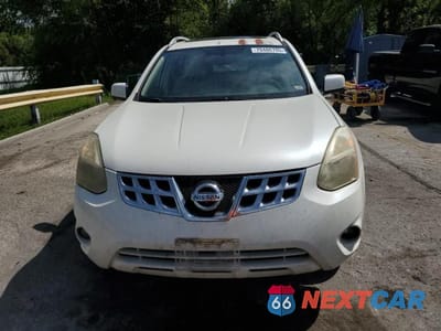 Piąte zdjęcie samochodu w środku: 2012 NISSAN ROGUE S VIN:JN8AS5MV0CW414578 - miniatura