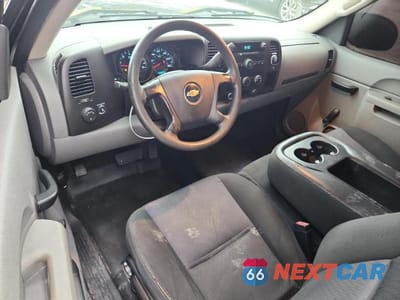 Zdjęcie 8 z 12 samochodu: 2010 CHEV SILVERADO VIN:1GCPCPEX4AZ296111 - miniatura