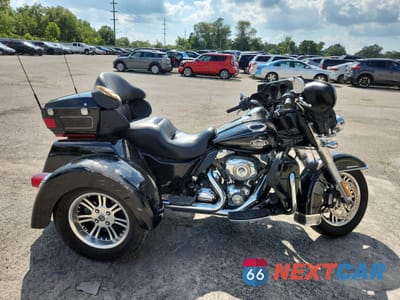 2012 HARLEY-DAVIDSON FLHTCUTG TRI GLIDE ULTRA CLASSIC 1HD1MAM11CB851216 - główne zdjęcie licytacji z USA - miniatura