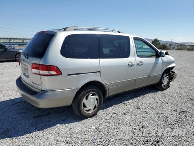 Trzecie zdjęcie samochodu z tyłu: 2001 TOYOTA SIENNA LE VIN:4T3ZF13C81U351186 - miniatura