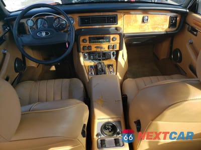 Zdjęcie 8 z 12 samochodu: 1986 JAGUAR XJ6 VIN:SAJJAVLN4GC453303 - miniatura