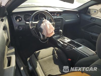 Zdjęcie 8 z 14 samochodu: 2014 FORD MUSTANG VIN:1ZVBP8AMXE5317036 - miniatura