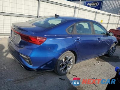 Trzecie zdjęcie samochodu z tyłu: 2019 KIA FORTE FE VIN:3KPF24AD4KE132069 - miniatura