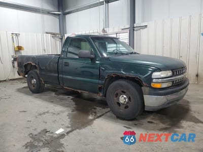 Czwarte zdjęcie samochodu z boku: 2001 CHEVROLET SILVERADO C1500 VIN:1GCEC14V41Z167807 - miniatura