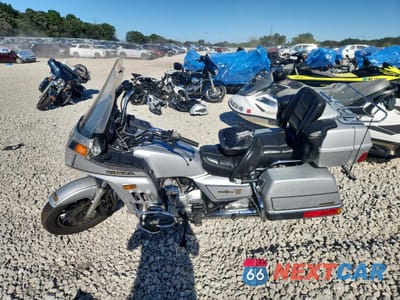 Trzecie zdjęcie samochodu z tyłu: 1985 HONDA GL1200 I VIN:1HFSC1418FA108769 - miniatura