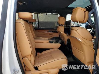 Zdjęcie 11 z 14 samochodu: 2024 JEEP GRAND WAGONEER SERIES III VIN:1C4SJVGP6RS119792 - miniatura