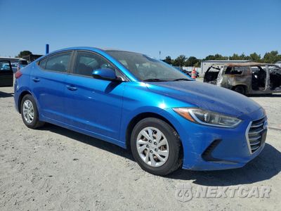 Czwarte zdjęcie samochodu z boku: 2017 HYUNDAI ELANTRA SE VIN:KMHD74LF6HU094969 - miniatura