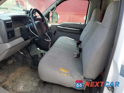 Zdjęcie 7 z 13 samochodu: 2001 FORD F450 SUPER DUTY VIN:1FDXF47F41EA46087 - miniatura