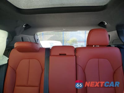 Zdjęcie 10 z 13 samochodu: 2019 VOLVO XC40 T5 MOMENTUM VIN:YV4162UK5K2116986 - miniatura