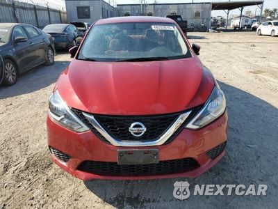 Piąte zdjęcie samochodu w środku: 2017 NISSAN SENTRA VIN:3N1AB7AD4HL603110 - miniatura