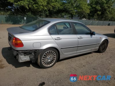 Trzecie zdjęcie samochodu z tyłu: 2002 BMW 330 I VIN:WBAEV53432KM20116 - miniatura