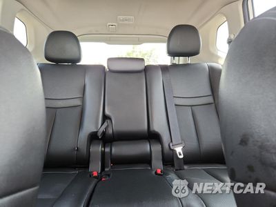 Zdjęcie 10 z 16 samochodu: 2019 NISSAN ROGUE S VIN:5N1AT2MVXKC755277 - miniatura