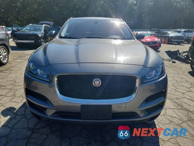 Piąte zdjęcie samochodu w środku: 2017 JAGUAR F-PACE PRESTIGE VIN:SADCK2BV3HA495283 - miniatura