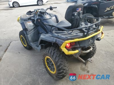 Trzecie zdjęcie samochodu z tyłu: 2020 CAN-AM OUTLANDER - ATV AND UTILITY VEHICLES ATV VIN:3JBLPAX26LJ000709 - miniatura