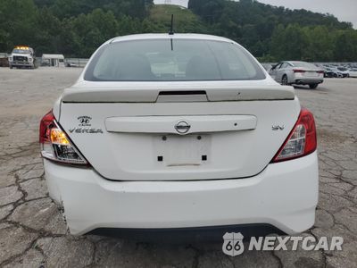 Zdjęcie 6 z 15 samochodu: 2017 NISSAN VERSA S VIN:3N1CN7AP8HK419160 - miniatura
