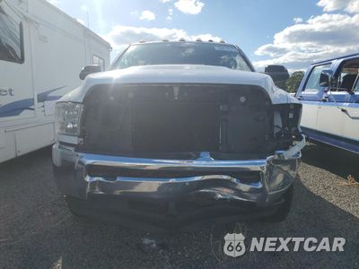 Zdjęcie 9 z 10 samochodu: 2018 RAM 3500 ST VIN:3C63RRGL9JG294722 - miniatura