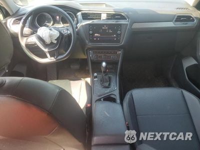 Zdjęcie 8 z 13 samochodu: 2020 VOLKSWAGEN TIGUAN SE VIN:3VV3B7AX1LM129735 - miniatura