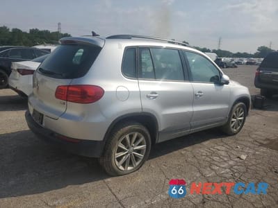 Trzecie zdjęcie samochodu z tyłu: 2017 VOLKSWAGEN TIGUAN S VIN:WVGAV7AX4HK054441 - miniatura