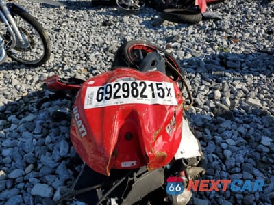 Piąte zdjęcie samochodu w środku: 2006 SUZUKI GSX-R600 K6 VIN:JS1GN7DA462100847 - miniatura