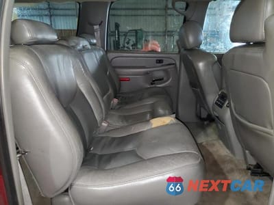 Zdjęcie 11 z 13 samochodu: 2006 GMC YUKON XL DENALI VIN:1GKFK66U36J147969 - miniatura