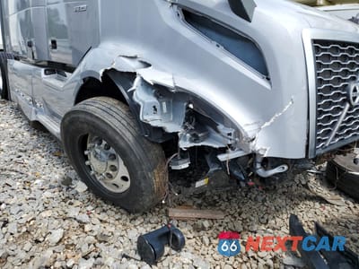 Zdjęcie 10 z 10 samochodu: 2024 VOLVO VNL SEMI TRUCK VIN:4V4NC9EH6RN642047 - miniatura