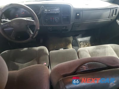 Zdjęcie 8 z 14 samochodu: 2005 CHEVROLET SILVERADO K1500 VIN:2GCEK13T651277002 - miniatura