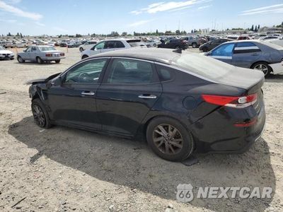 Drugie zdjęcie samochodu z przodu: 2019 KIA OPTIMA LX VIN:5XXGT4L35KG336814 - miniatura