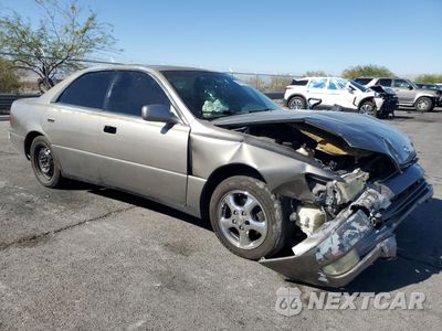 Czwarte zdjęcie samochodu z boku: 1998 LEXUS ES 300 VIN:JT8BF28G3W5028664 - miniatura