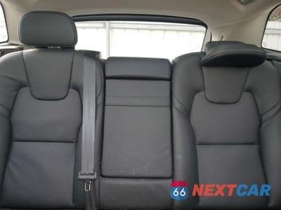 Zdjęcie 10 z 13 samochodu: 2021 VOLVO XC60 T5 MOMENTUM VIN:YV4102RK7M1875643 - miniatura