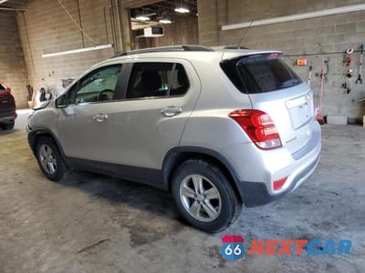 Drugie zdjęcie samochodu z przodu: 2018 CHEVROLET TRAX 1LT VIN:3GNCJPSB2JL201282 - miniatura