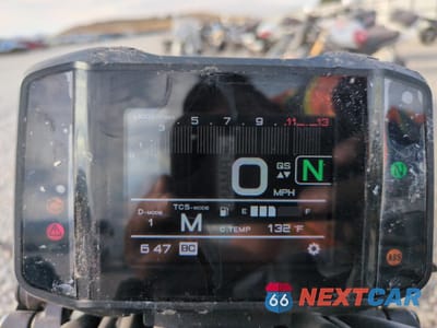 Zdjęcie 7 z 10 samochodu: 2021 YAMAHA MT09 D VIN:JYARN72E3MA000578 - miniatura