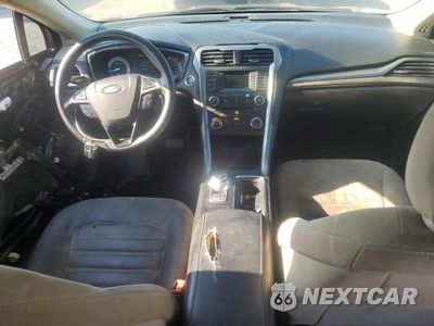 Zdjęcie 8 z 12 samochodu: 2017 FORD FUSION S VIN:3FA6P0G76HR154366 - miniatura