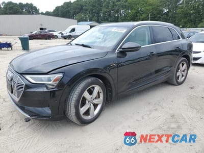 2019 AUDI E-TRON PREMIUM PLUS WA1LAAGE6KB008803 - główne zdjęcie licytacji z USA - miniatura