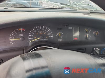 Zdjęcie 9 z 12 samochodu: 1996 PONTIAC BONNEVILLE SE VIN:1G2HX52K1T4220730 - miniatura