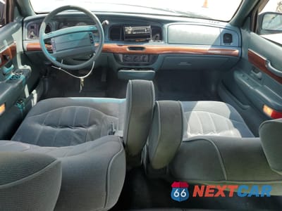 Zdjęcie 8 z 14 samochodu: 1995 MERCURY GRAND MARQUIS GS VIN:2MELM74W7SX620663 - miniatura