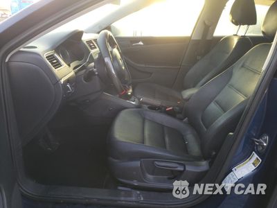 Zdjęcie 7 z 14 samochodu: 2012 VOLKSWAGEN JETTA SE VIN:3VWDX7AJ4CM418914 - miniatura