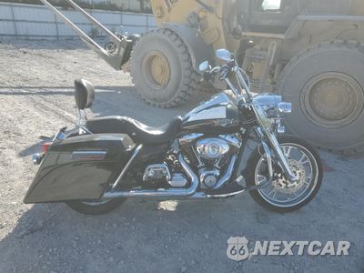 2013 HARLEY-DAVIDSON FLHRC ROAD KING CLASSIC 1HD1FRM17DB665609 - główne zdjęcie licytacji z USA - miniatura