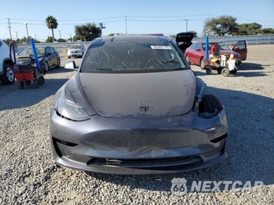 Piąte zdjęcie samochodu w środku: 2023 TESLA MODEL 3 VIN:5YJ3E1EC3PF578273 - miniatura