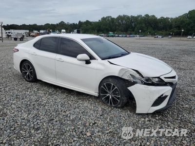 Czwarte zdjęcie samochodu z boku: 2019 TOYOTA CAMRY SE VIN:4T1B11HK6KU772270 - miniatura