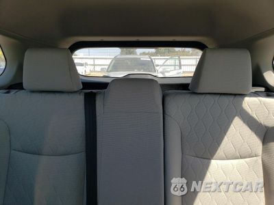 Zdjęcie 10 z 14 samochodu: 2022 TOYOTA COROLLA CROSS L VIN:7MUAAAAG5NV035940 - miniatura