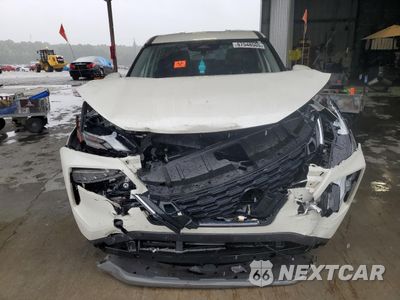 Piąte zdjęcie samochodu w środku: 2023 NISSAN ROGUE SV VIN:JN8BT3BAXPW418357 - miniatura