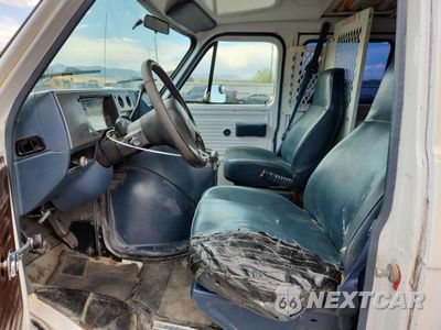 Zdjęcie 7 z 13 samochodu: 1993 CHEVROLET G20 VIN:1GCEG25H3PF340021 - miniatura