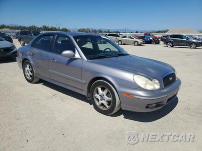 Czwarte zdjęcie samochodu z boku: 2005 HYUNDAI SONATA GLS VIN:KMHWF35H95A156429 - miniatura