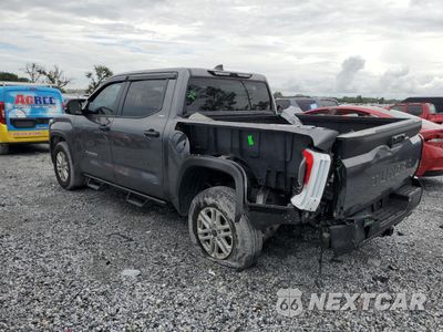 Drugie zdjęcie samochodu z przodu: 2024 TOYOTA TUNDRA CREWMAX SR VIN:5TFLA5AB5RX040246 - miniatura