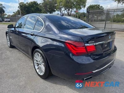 Drugie zdjęcie samochodu z przodu: 2015 BMW 750 XI VIN:WBAYB6C5XFD965910 - miniatura